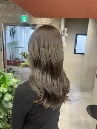 ミディアム 林 菜月のヘアスタイル