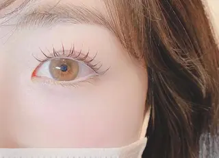 マツエク・マツパ 田中 美優のヘアスタイル