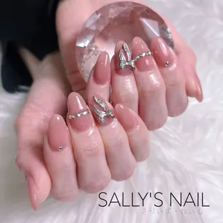 セミロング 野村 リサのネイルデザイン