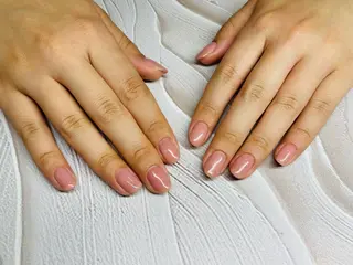 ネイル LILY NAIL所属・城 沙織のネイルデザイン