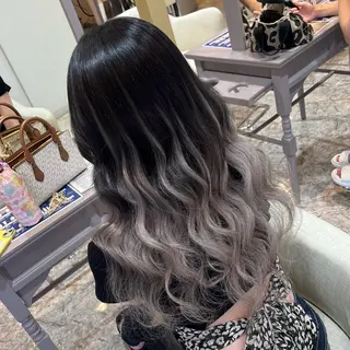 MOMOKA /　Lapis大名店のヘアスタイル