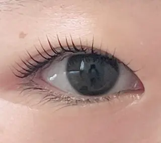 マツエク・マツパ ミエル札幌大通り店所属・山下 琴音の眉毛・アイブロウイメージ