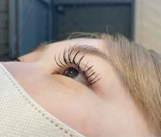 マツエク・マツパ 小峰 利樹のマツエク・マツパデザイン