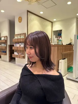 ミディアム ﾃﾞｻﾞｲﾝｶﾗｰ Mirutayaのヘアスタイル