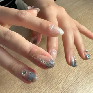 ネイル 新山 聖のネイルデザイン