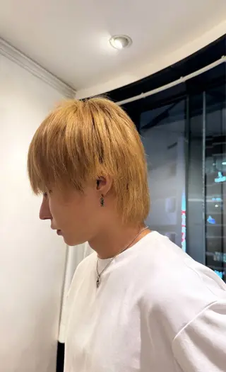 カラー メンズ 新宿三丁目💜 空陽💙のヘアスタイル
