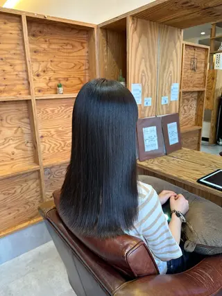 ロング adorable 長谷川実夢のヘアスタイル