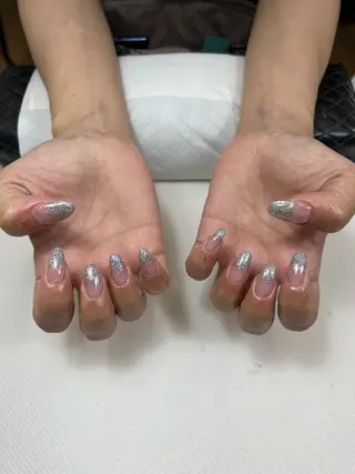 ネイル 🌴kawamura Yukako🪼🩵のネイルデザイン