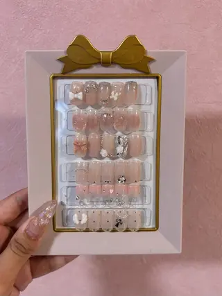 ネイル EmaNail豊中店所属・EmaNail 🐈アヤネのネイルデザイン