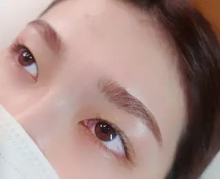 メンズ アイブロウ NAZ eyelash&eyebrow by medical salon所属・NAZ 表参道 Tomokoのマツエク・マツパデザイン
