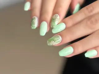 ネイル 新山 聖のネイルデザイン