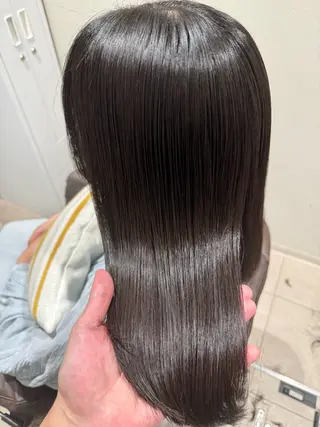 セミロング カラー ROW銀座所属・史上最高の艶感 『髪質改善』tomのヘアスタイル