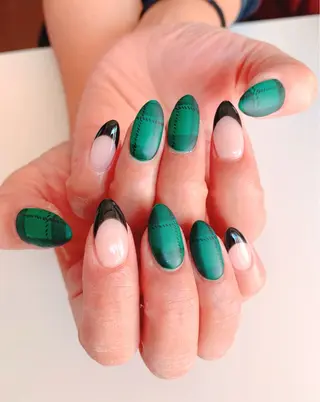 ネイル sharetrust 🐳AKEのネイルデザイン