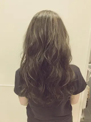 ロング カラー 関口 友行のヘアスタイル