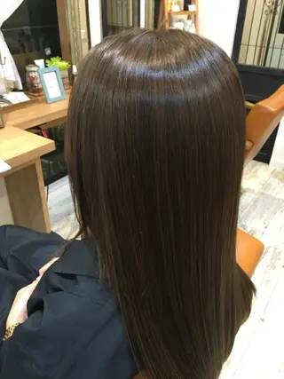 カラー 酒井 夢佳のヘアスタイル