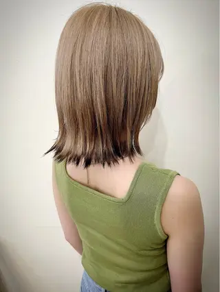 ショート カラー MAQUM所属・タッキー ショートカット　ボブのヘアスタイル