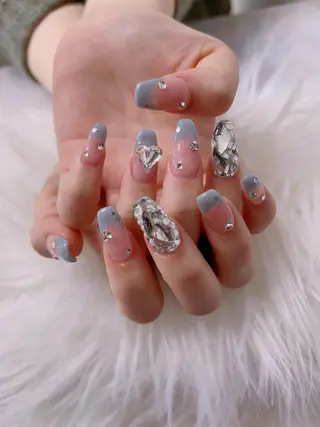 ネイル 菲菲ネイルサロン所属・FF フィフィネイルサロンのネイルデザイン