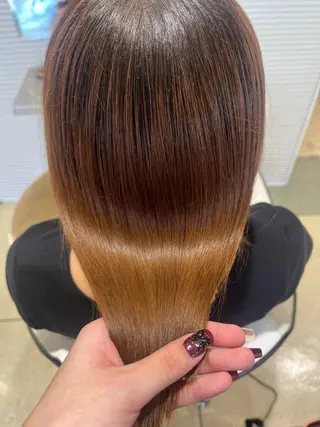 ミディアム ベージュカラー⌇﻿ くびれヘア.𐙚心音のヘアスタイル