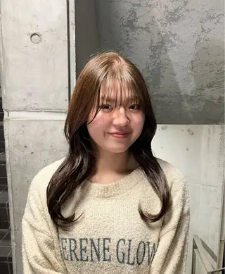 ロング 古久保 日音のヘアスタイル