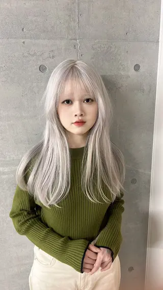 ロング ハイトーン専門美容師 kimutaのヘアスタイル