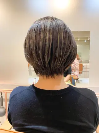 ショート カラー ハイトーン×似合わせ 🌱中川慎之介のヘアスタイル