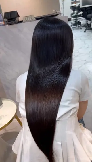 ロング 艶髪カラー🫧 髪質改善🪽萩原のヘアスタイル