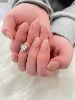 ネイル ピサノ 繭子のネイルデザイン