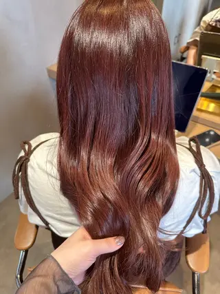 ロング カラー 内田 成美のヘアスタイル