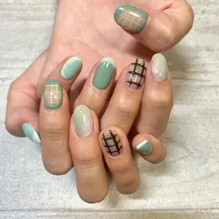 ショート カラー パーマ ヘアアレンジ メンズ キッズ ネイル マツエク・マツパ アイブロウ 今福鶴見ネイル 8(ｴｲﾄ)のネイルデザイン