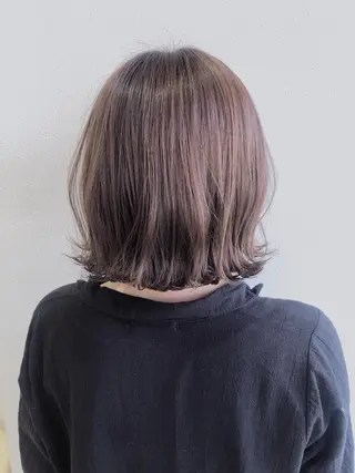 ミディアム カラー 西 めぐみのヘアスタイル