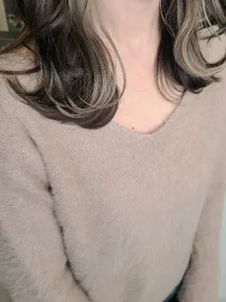 セミロング カラー ブリーチカラー🌈 嘉名 真樹のヘアスタイル