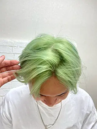 メンズ ウルフ/レイヤー/ ブリーチ/牧原歩夢のヘアスタイル