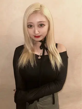 ロング カラー ハイトーン/ピンク カラー/めい🎀のヘアスタイル