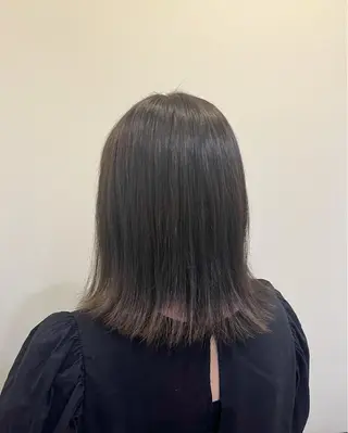 カラー KOKORO 中村 朱里のヘアスタイル