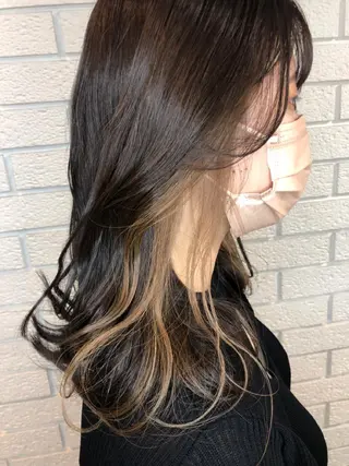 ロング 艶カラー🩵💛 NANAのヘアスタイル