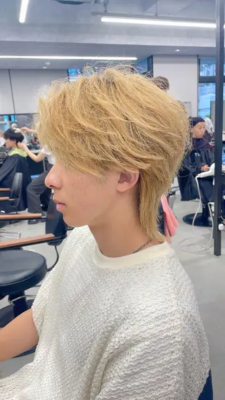 カラー メンズ LUXBE LUCE所属・LUXBE LUCE 愁のヘアスタイル