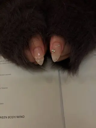 ネイル soi.__mako ⠀のネイルデザイン