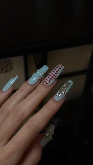 ネイル Angie Nail Eyelash所属・YUNE Angieのネイルデザイン