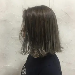 ショート カラー せこぐち まいのヘアスタイル
