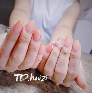 ミディアム めぐみのネイルサロン 惠のネイルデザイン