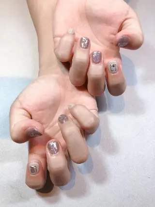 ネイル iiloo aromaworksのネイルデザイン