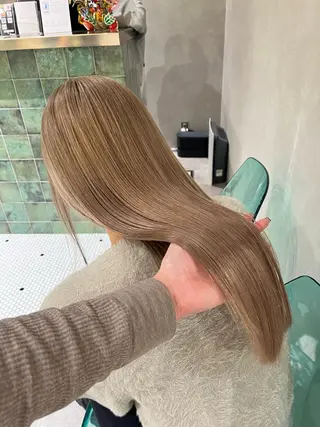 セミロング カラー 海外girl🤎 透明感ベージュmaoのその他イメージ