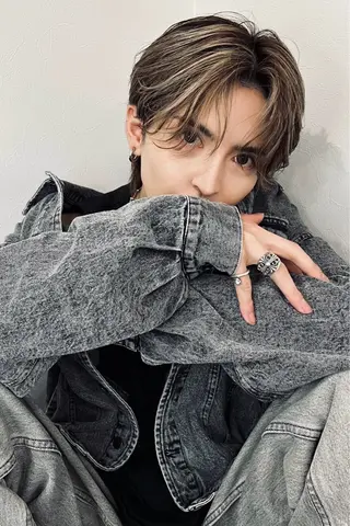 ミディアム カラー メンズ メンズスタイリスト 前田雄輝のヘアスタイル