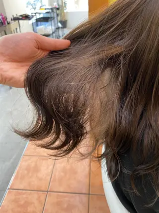 セミロング カラー 髪質改善専門店QOLU所属・✨髪質改善専門店✨ QOLU✨のヘアスタイル