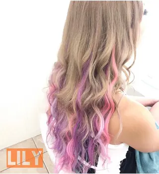 カラー 🐥こ ま🐥のヘアスタイル