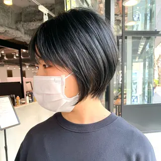 ショート ✂️大人のデザイン vivid✂️のヘアスタイル