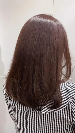 セミロング 𝒀𝒖𝒊𝒏𝒂 梅田/透明感カラーのヘアスタイル