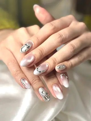 ネイル ルシイ🎀新宿長さ 出しパーツ専門店のネイルデザイン