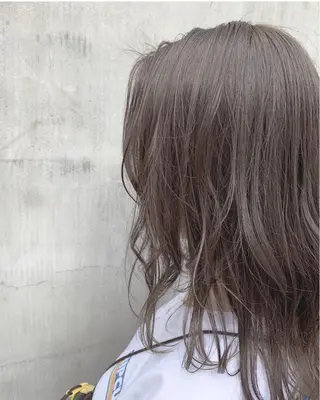 セミロング カラー 高橋 りえのヘアスタイル