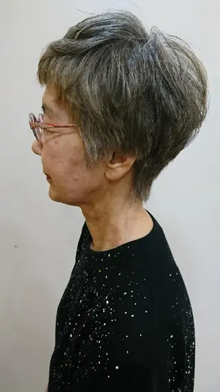 ショート 齋藤  愛美のヘアスタイル